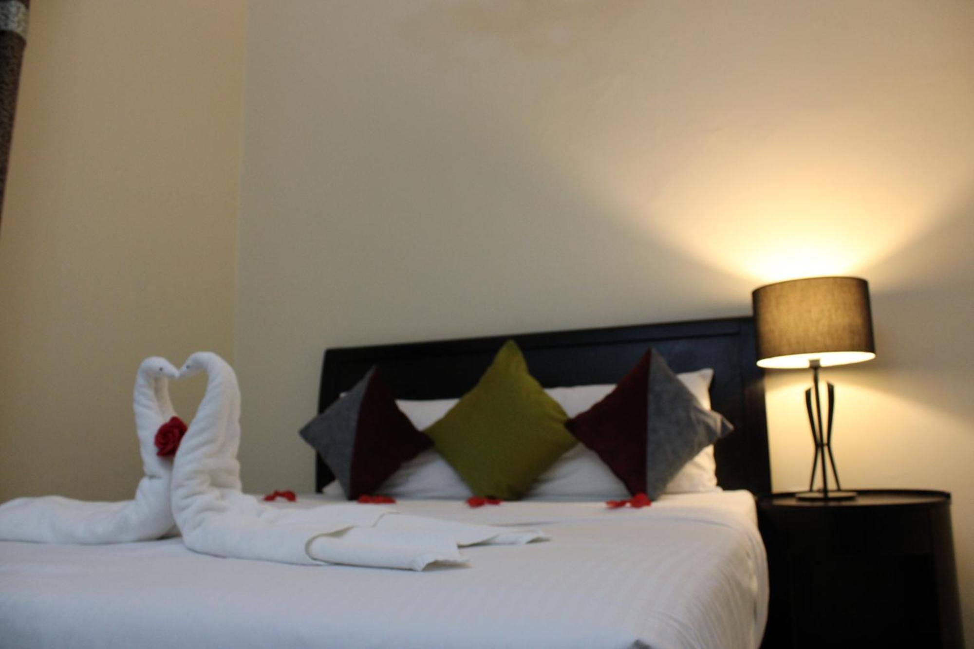 אג'מן Al Smou Hotel Apartments - Maha Hospitality Group מראה חיצוני תמונה